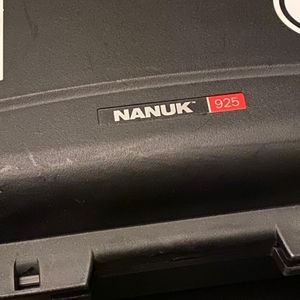 Hard shell camera case